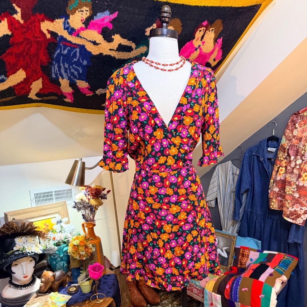 Zara Floral Wrap Mini Dress Black Pink Orange Short Sleeve V-Neck Size S